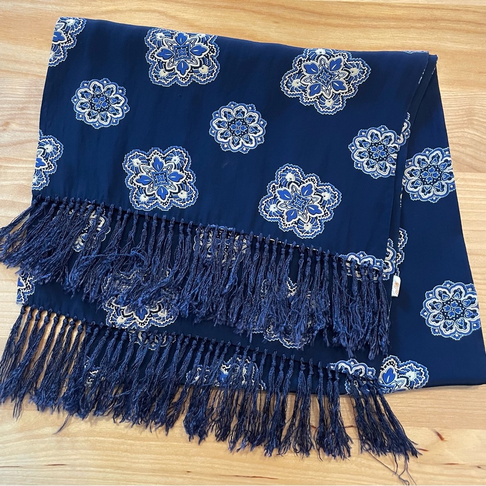 Men’s Navy Blue Floral Fringe Scarf 12 by 40 inches not including fringe